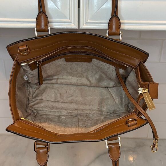 Michael Kors Selma Quilted Leather Satchel - Picture 13 of 16